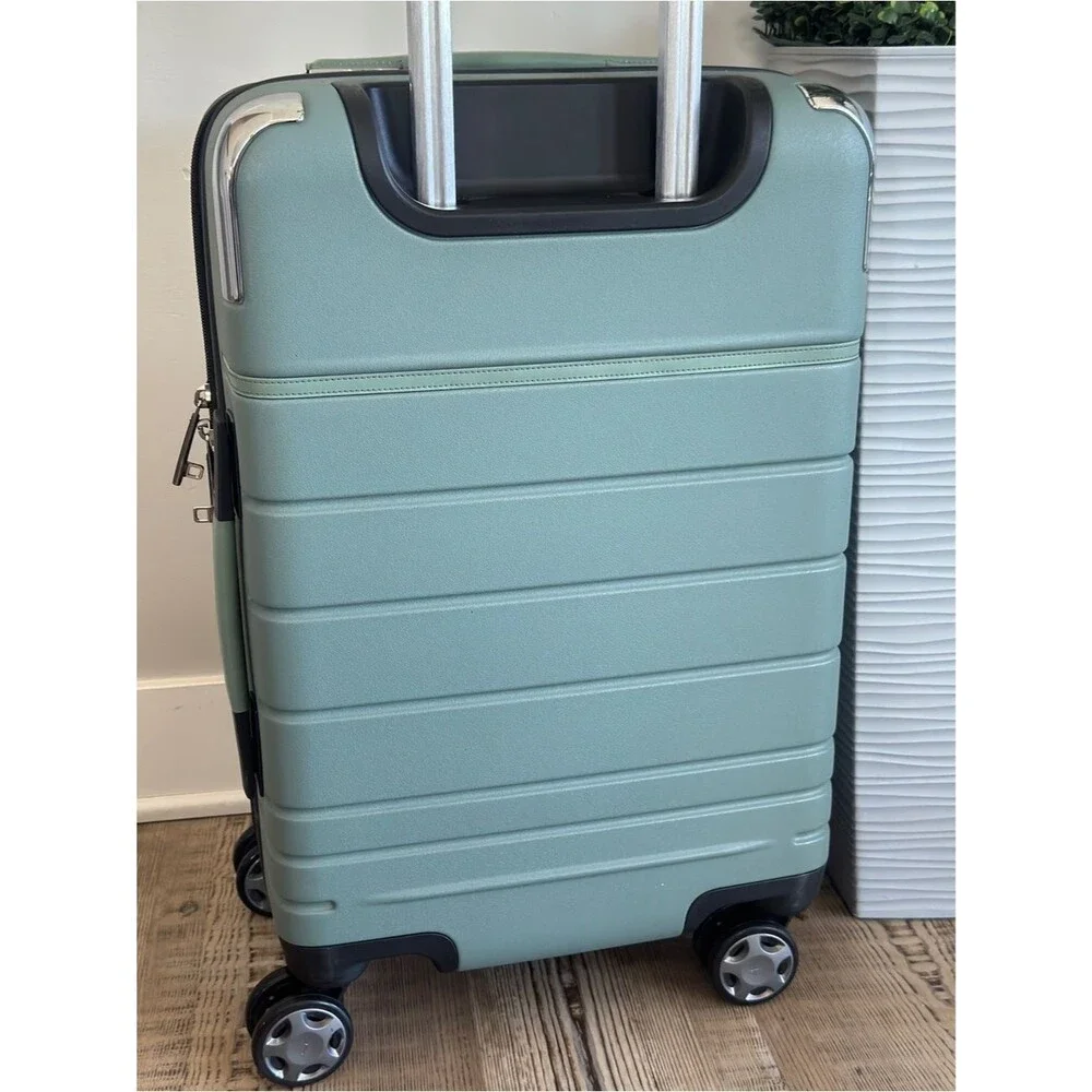 Unbranded sleek mint